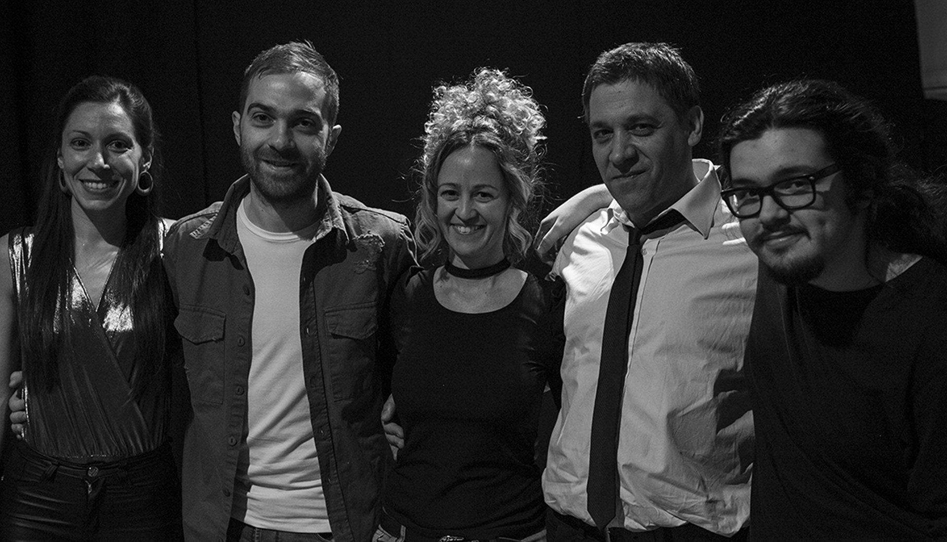 Walter Deleón (también conocido como Walter Luis Deleón) comediante, humorista, actor argentino