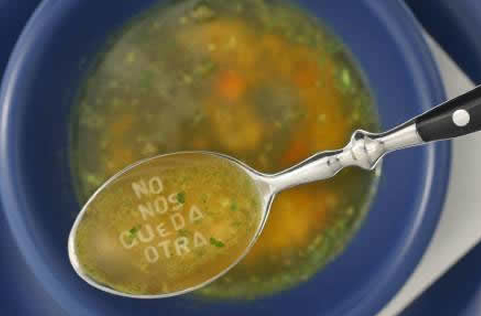 Walter Deleón (también conocido como Walter Luis Deleón), creativo, músico, comediante, escritor, poeta, guionista, dramaturgo argentino