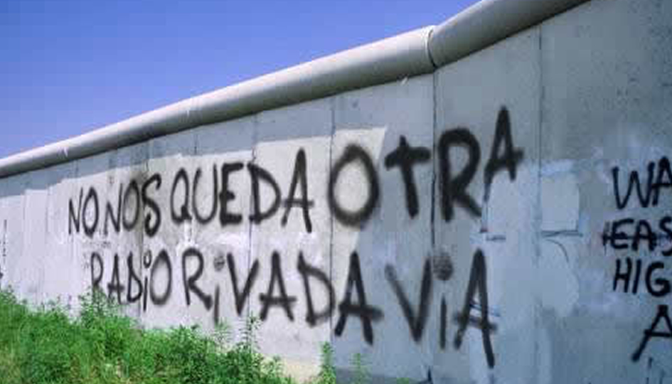 Walter Deleón (también conocido como Walter Luis Deleón), escritor, poeta, guionista, dramaturgo argentino