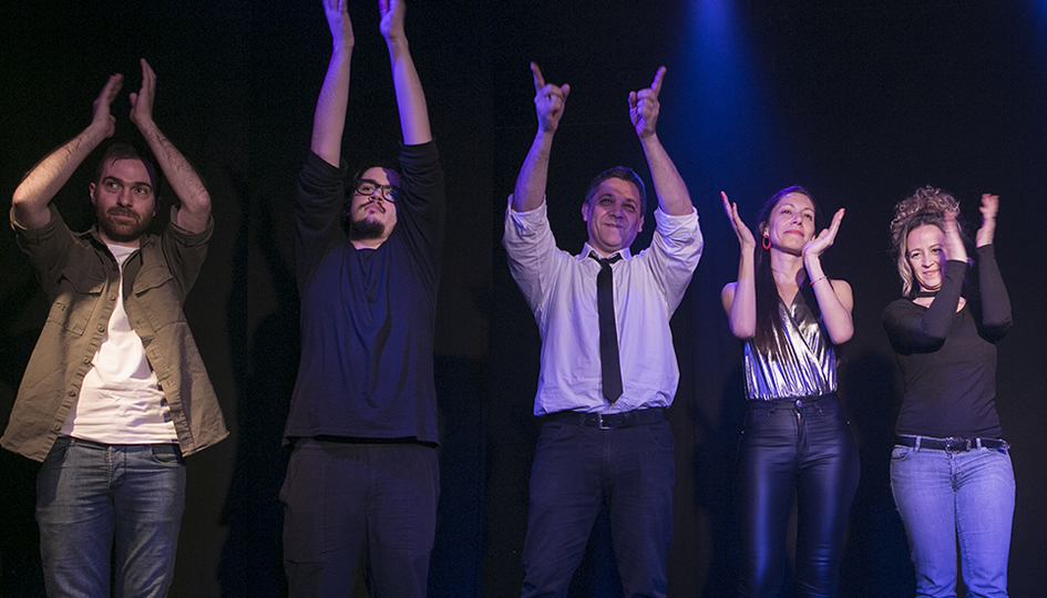 Walter Deleón (también conocido como Walter Luis Deleón), escritor, poeta, guionista, dramaturgo argentino